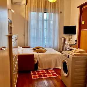 Abbrescia 50 Apartment